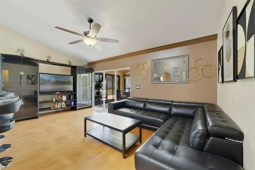 255 Loma Del Sol Drive Davenport FL 33896