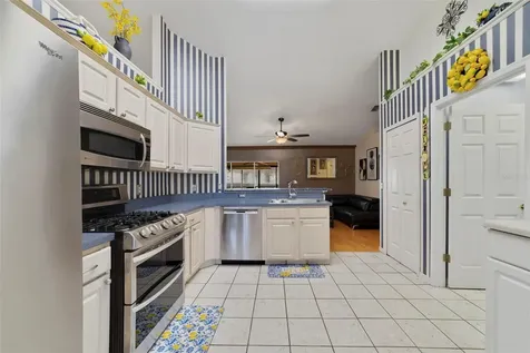 255 Loma Del Sol Drive Davenport FL 33896
