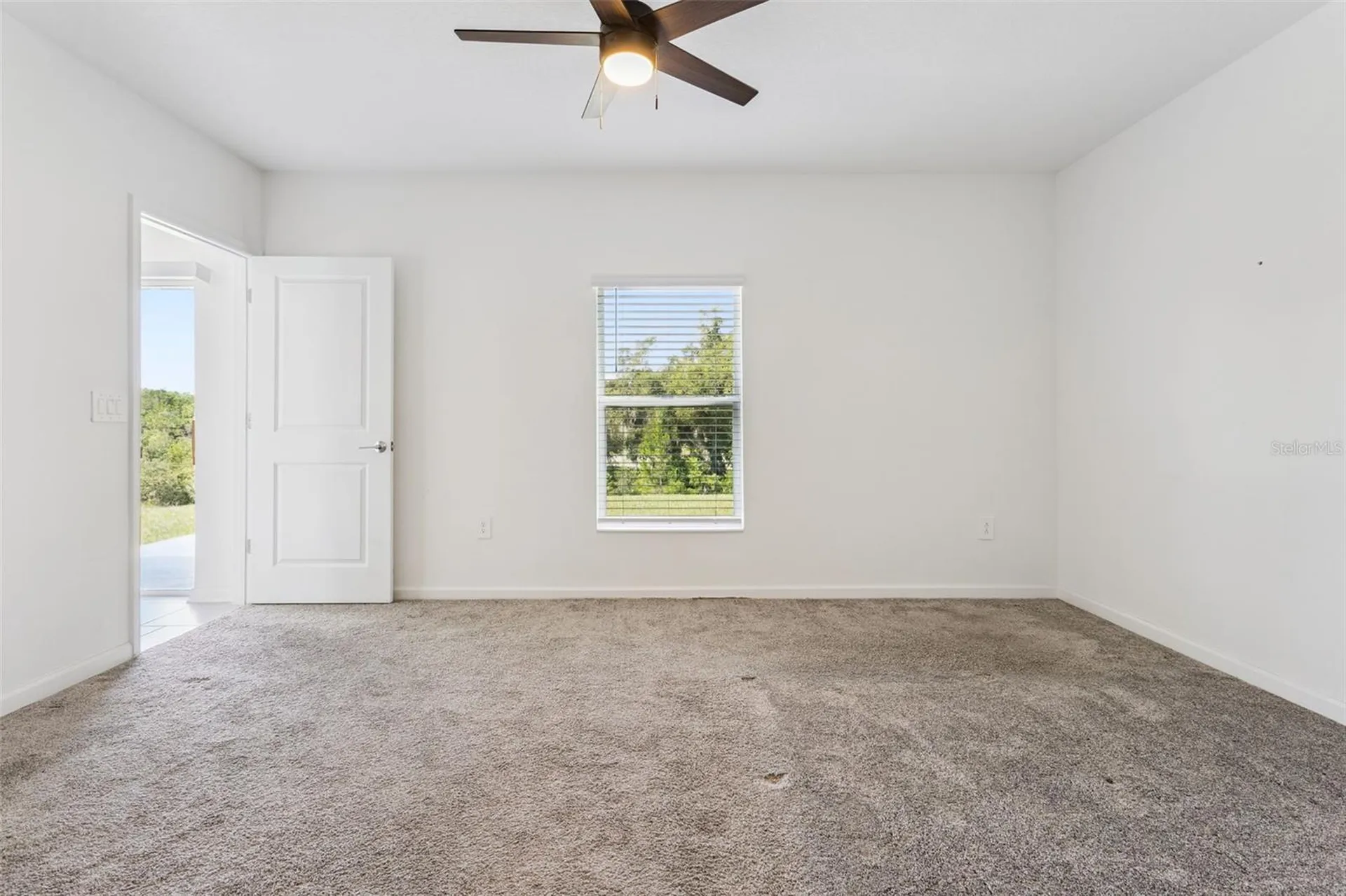 26180 Feathergrass Circle Leesburg FL 34748
