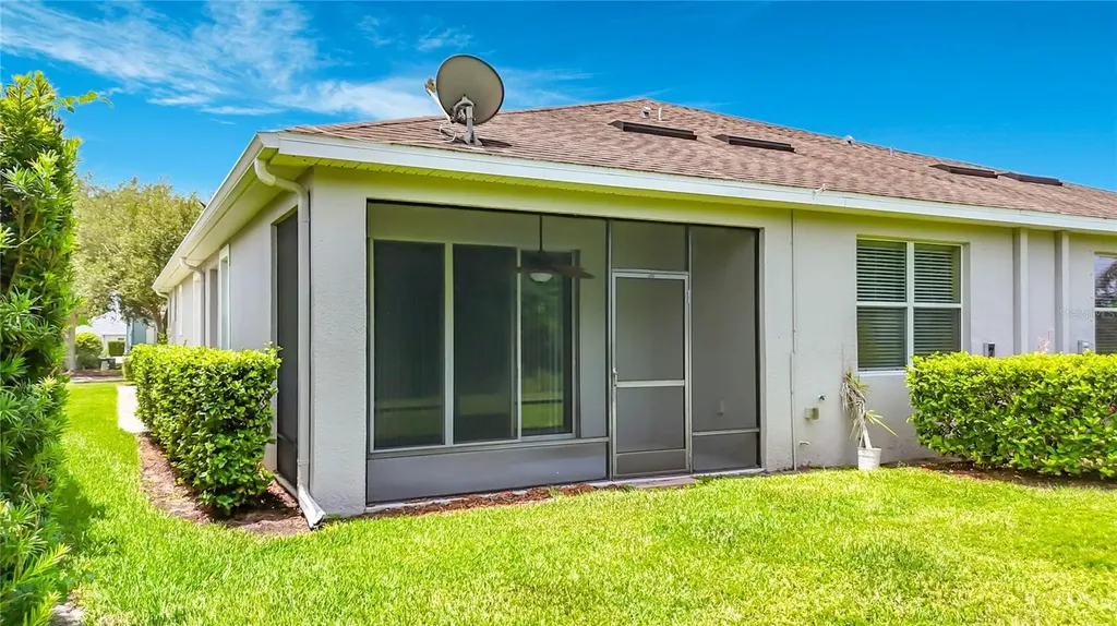 7434 Surrey Pines Drive Apollo Beach FL 33572