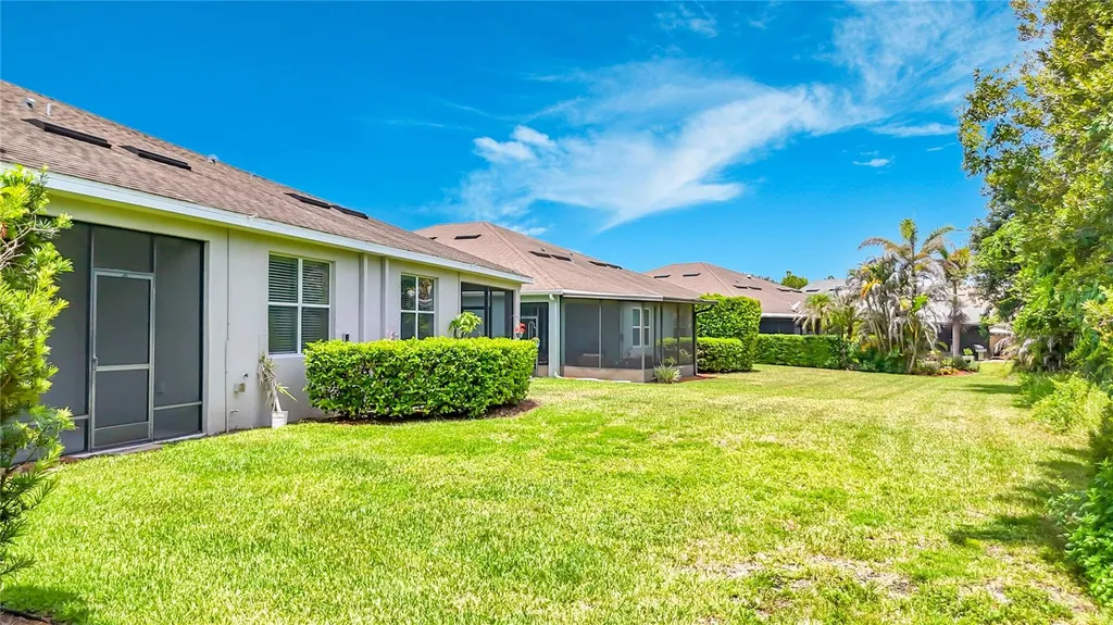 7434 Surrey Pines Drive Apollo Beach FL 33572
