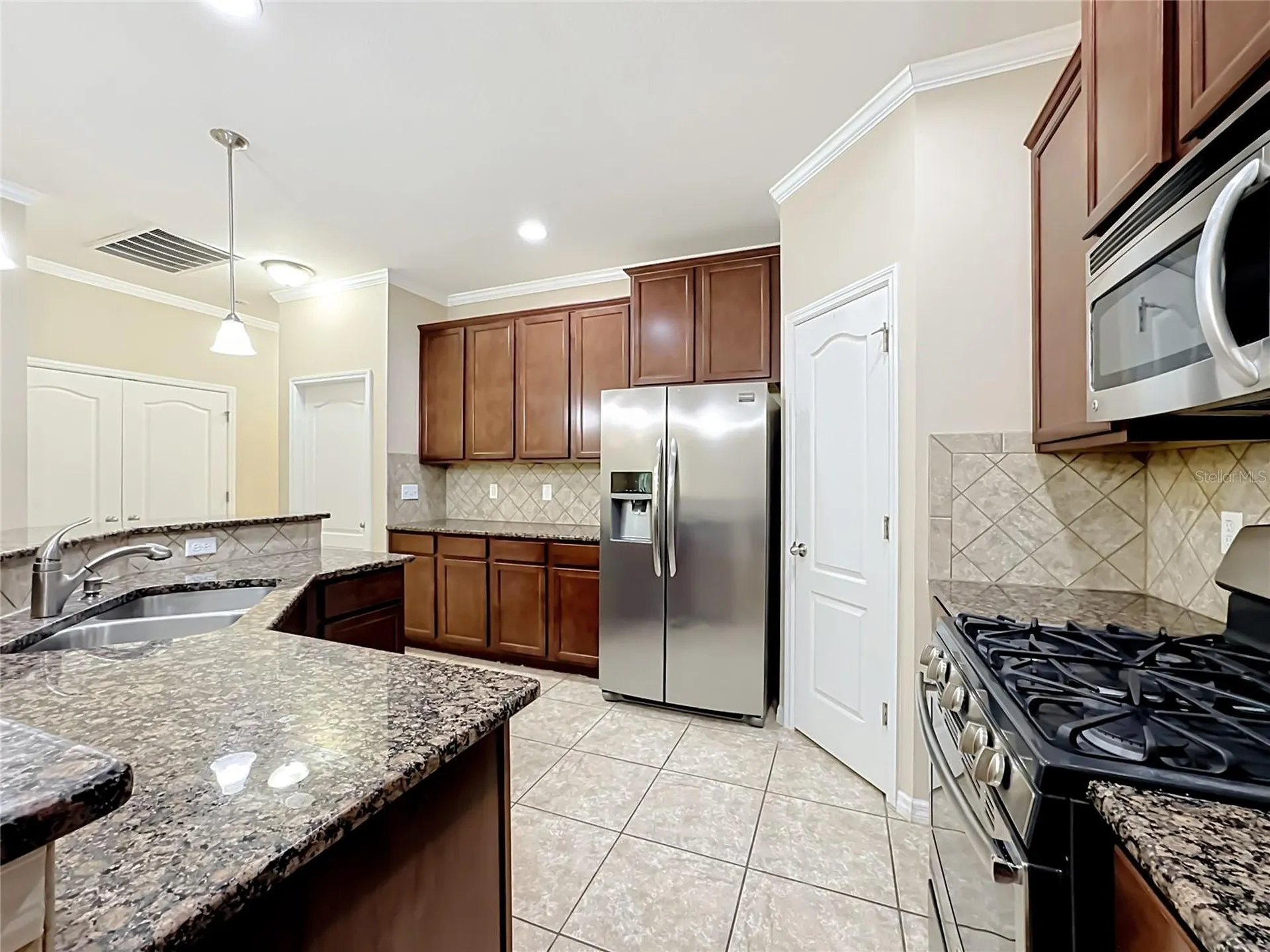 7434 Surrey Pines Drive Apollo Beach FL 33572