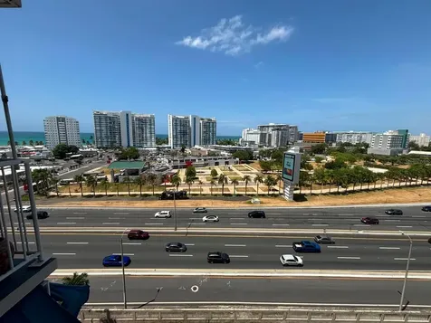 1005 Apt Condominio Mundo Feliz (10mo Piso - Baldorioty Tow Carolina PR 00979