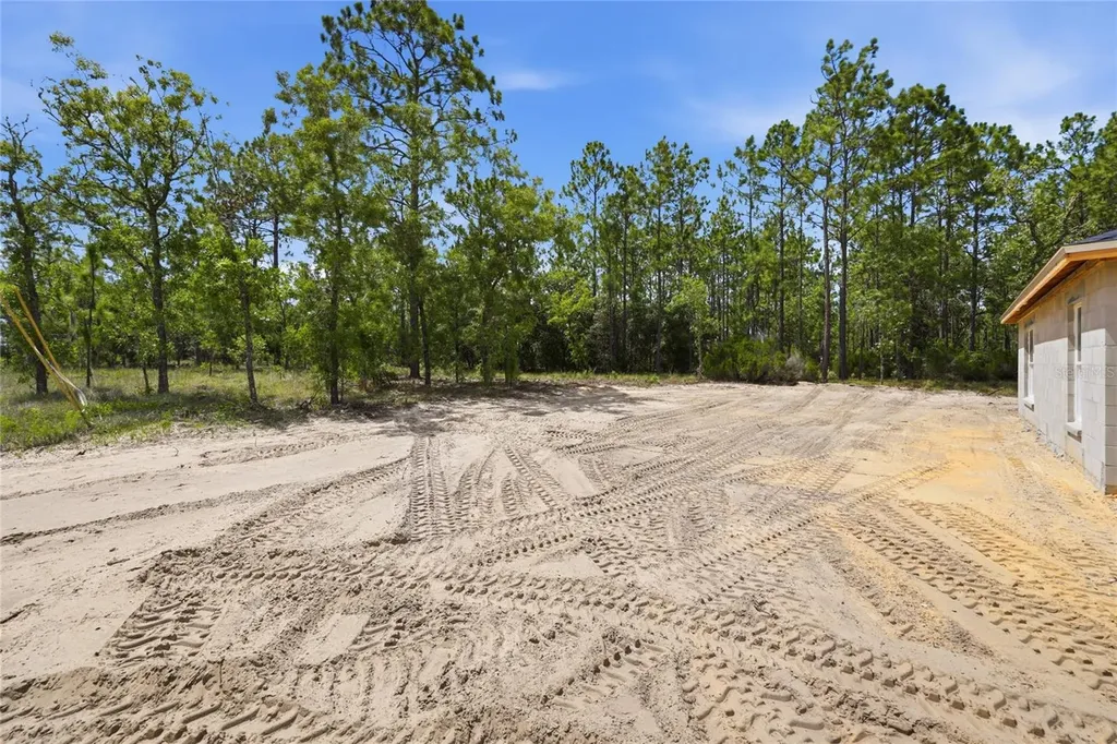 760 NE 149 Court Williston FL 32696