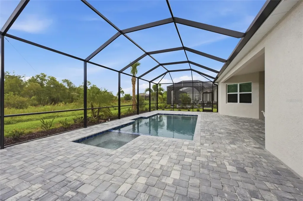 19047 Scallop Loop Lakewood Ranch FL 34211