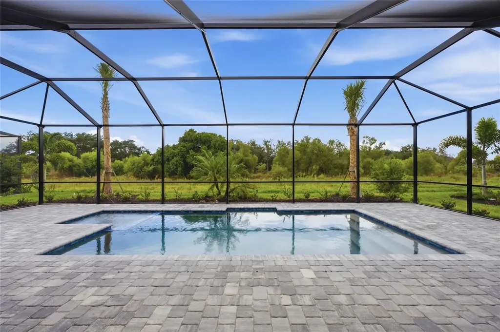 19047 Scallop Loop Lakewood Ranch FL 34211
