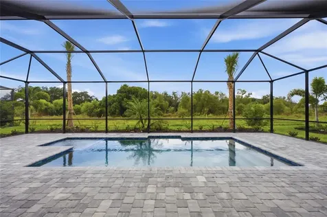 19047 Scallop Loop Lakewood Ranch FL 34211