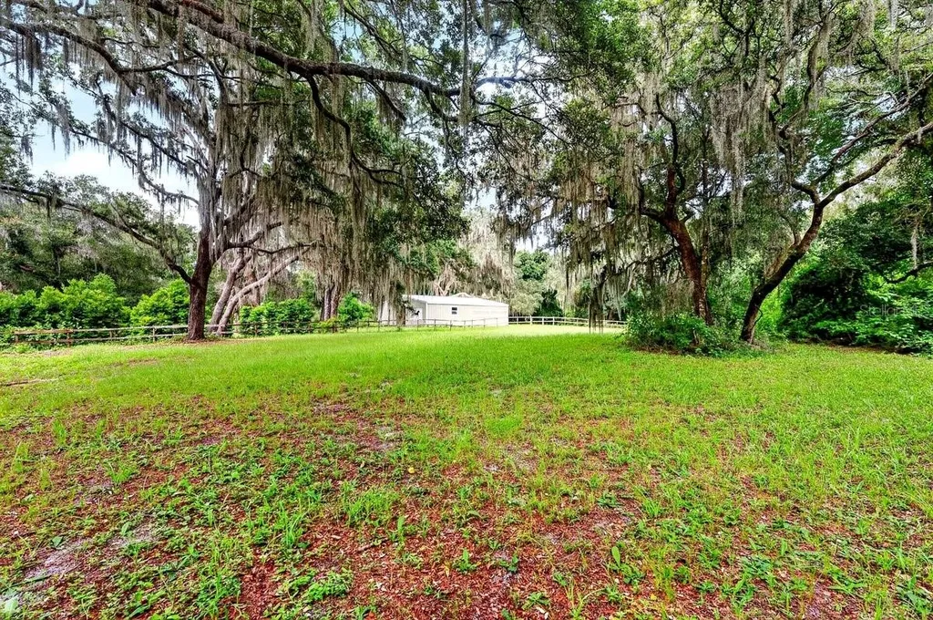 1980 Lake Hires Road De Leon Springs FL 32130