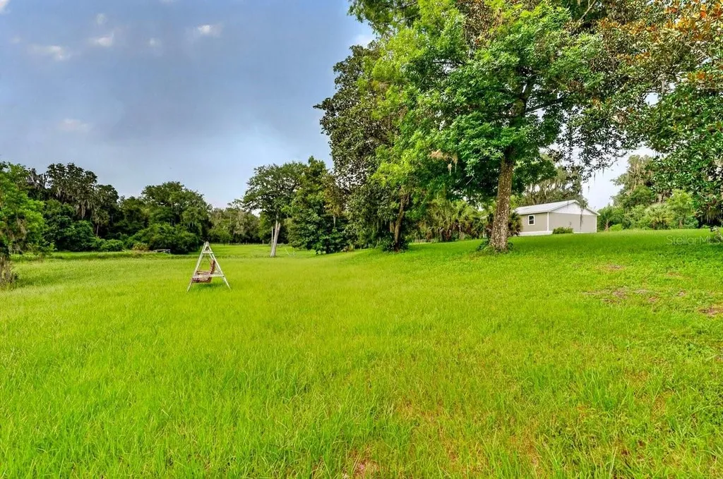 1980 Lake Hires Road De Leon Springs FL 32130