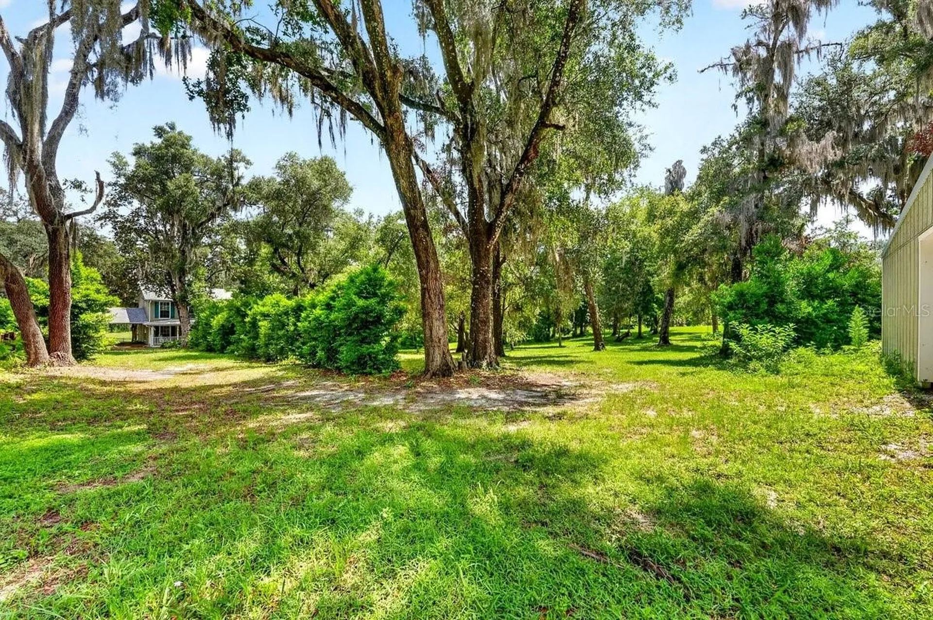 1980 Lake Hires Road De Leon Springs FL 32130