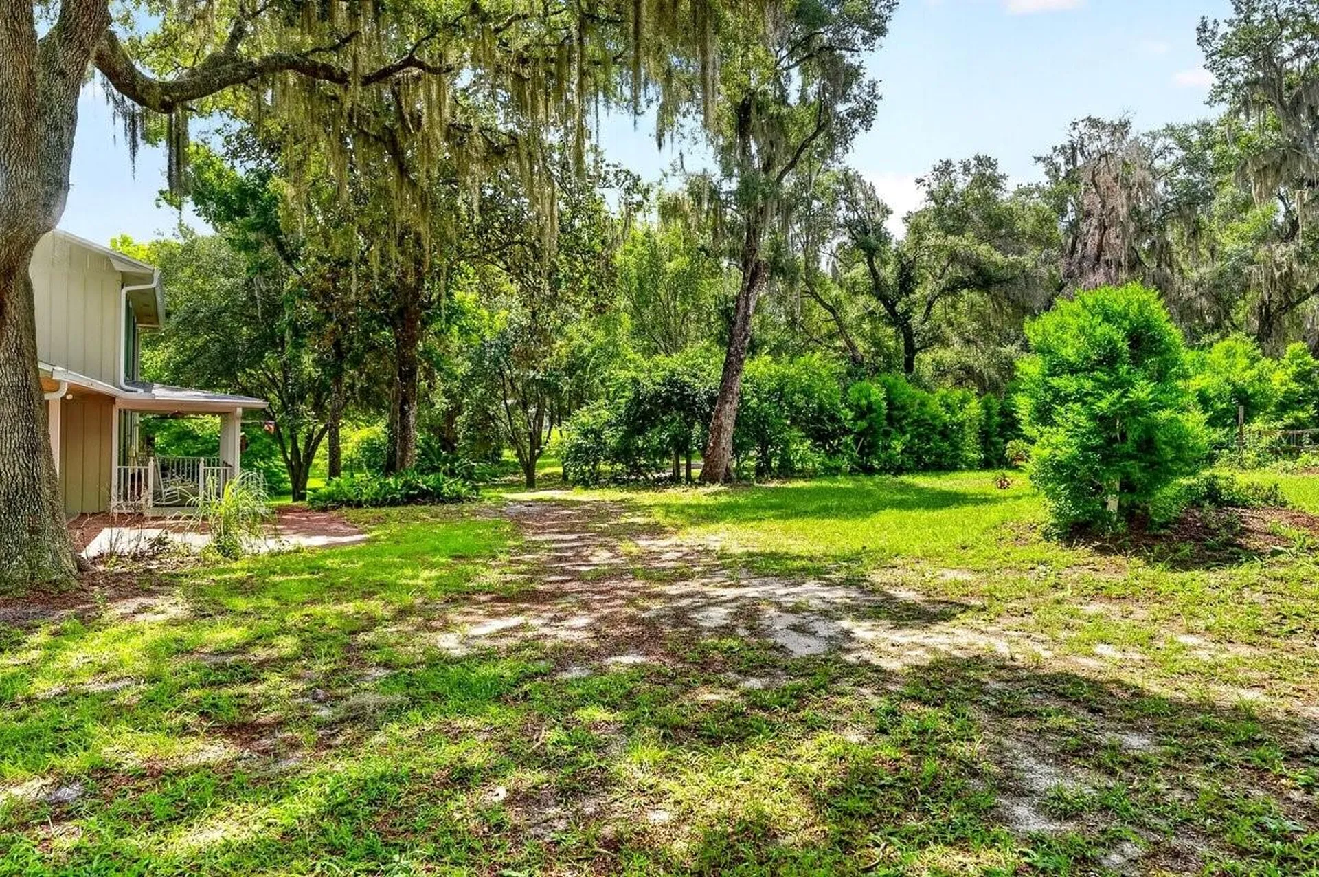 1980 Lake Hires Road De Leon Springs FL 32130