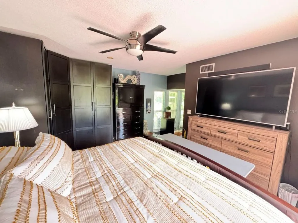 8435 NW 6th Avenue Gainesville FL 32607