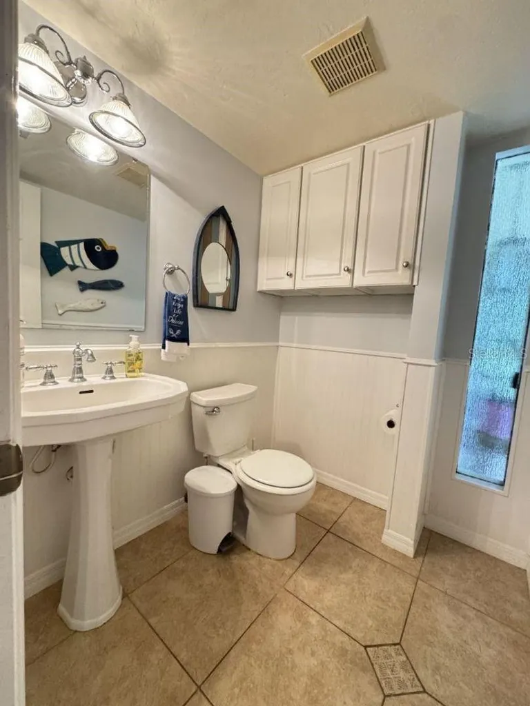 8435 NW 6th Avenue Gainesville FL 32607