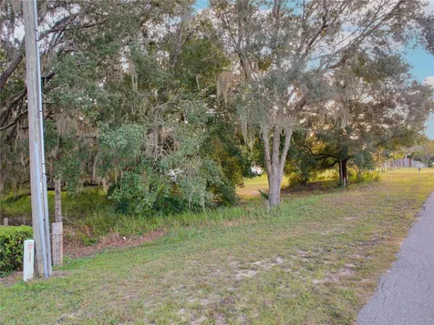 13724 Tennessee Avenue Astatula FL 34705