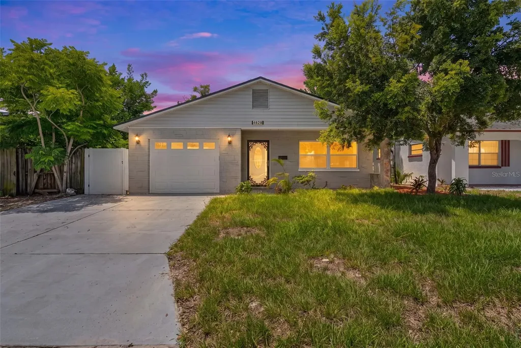 4828 22nd Avenue N St Petersburg FL 33713