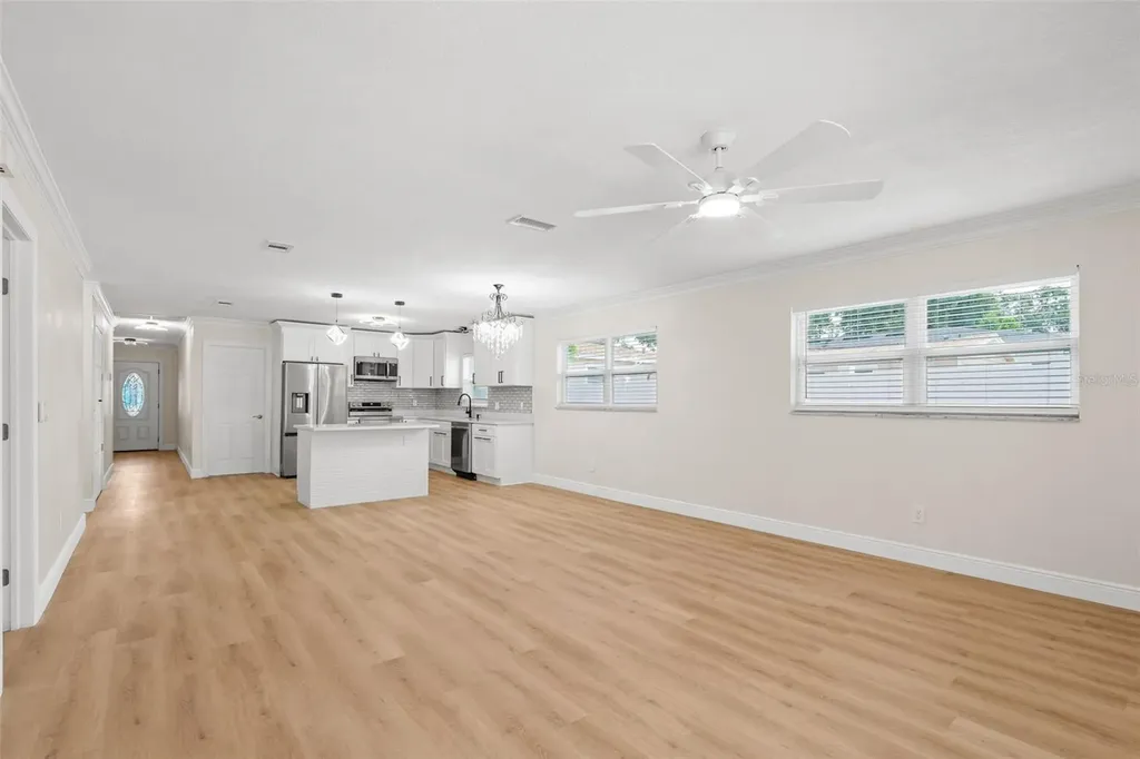 4828 22nd Avenue N St Petersburg FL 33713
