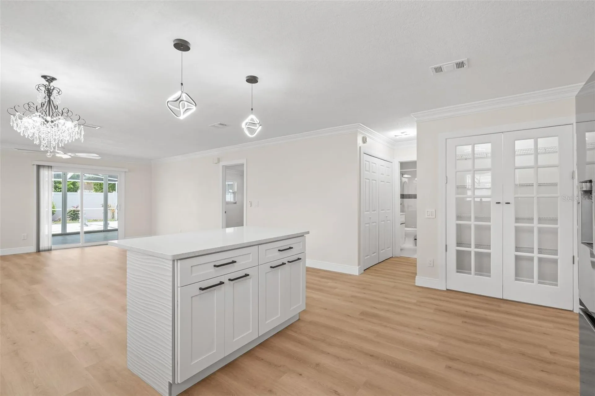 4828 22nd Avenue N St Petersburg FL 33713
