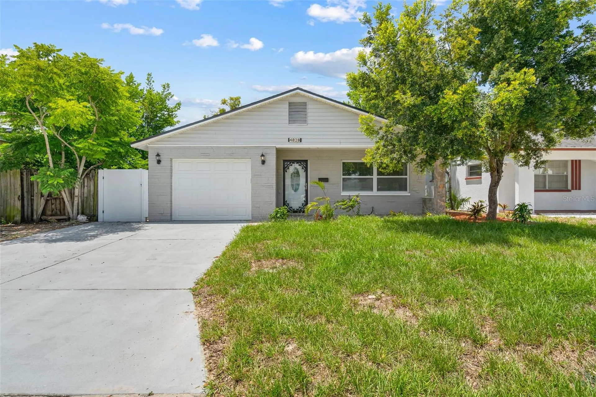 4828 22nd Avenue N St Petersburg FL 33713
