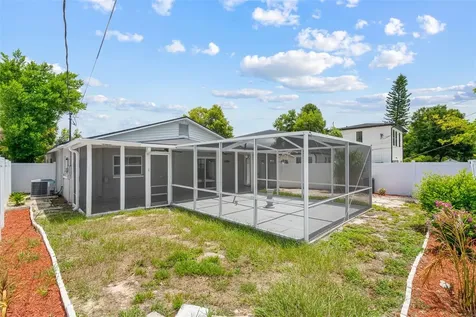4828 22nd Avenue N St Petersburg FL 33713