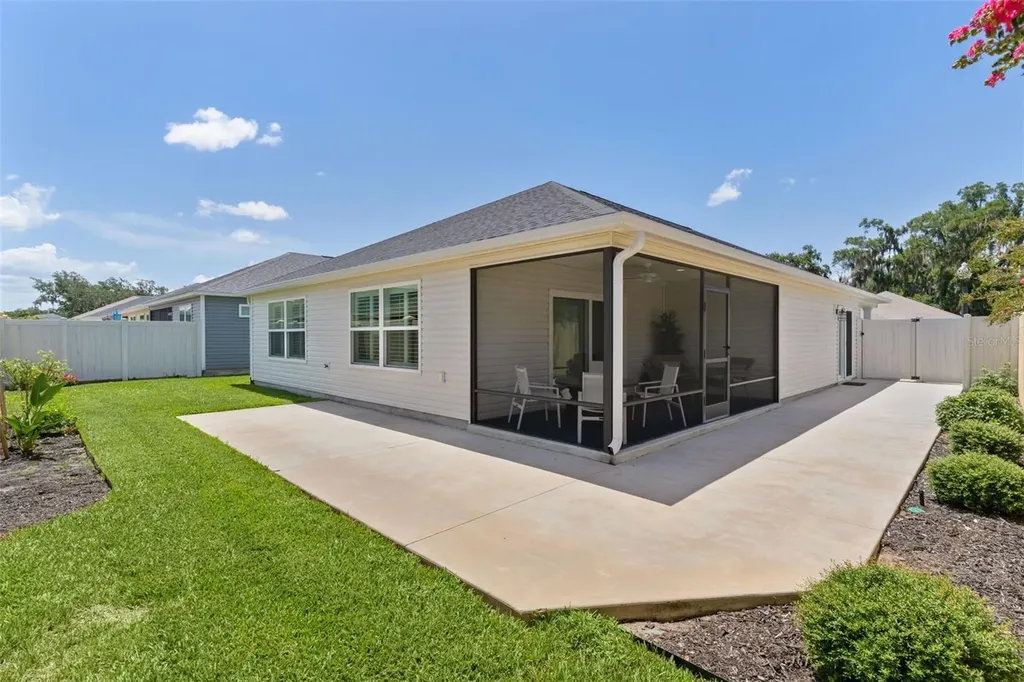 2823 Christopher Court The Villages FL 32163