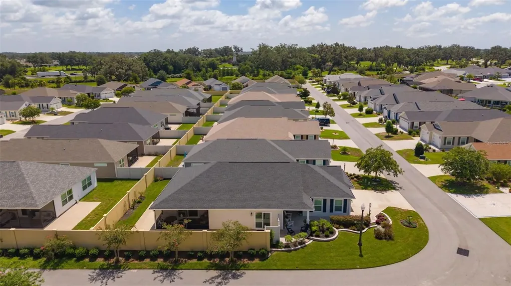 2823 Christopher Court The Villages FL 32163