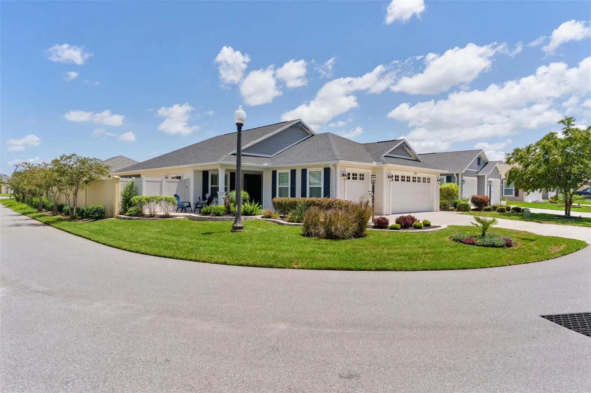 2823 Christopher Court The Villages FL 32163