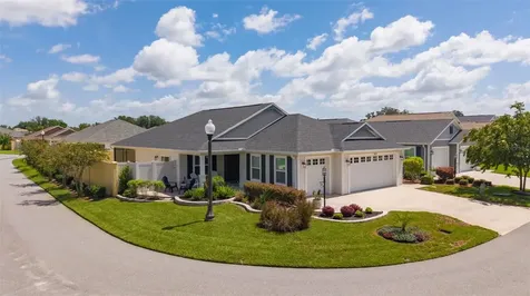 2823 Christopher Court The Villages FL 32163