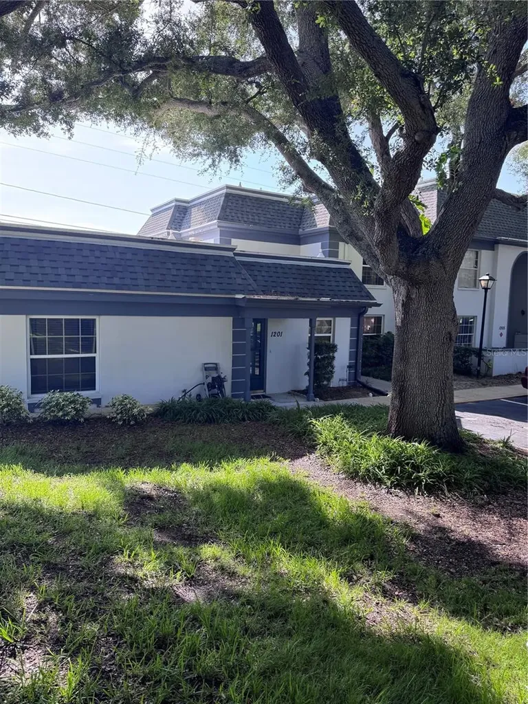 1201 N Mcmullen Booth Road Clearwater FL 33759