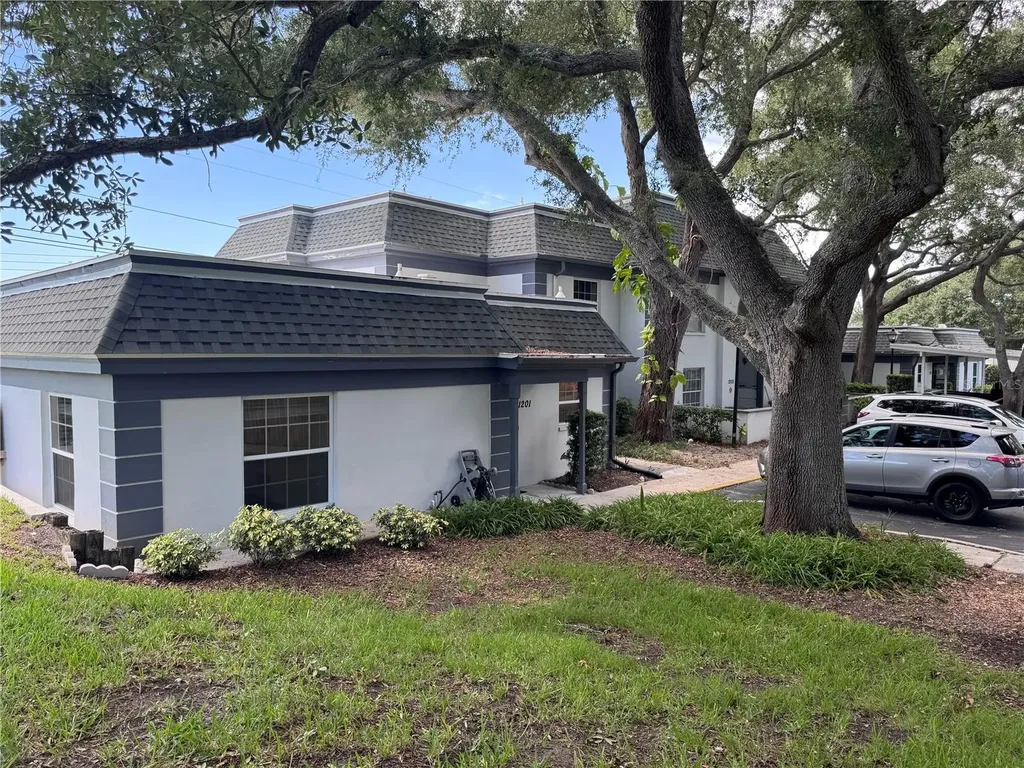 1201 N Mcmullen Booth Road Clearwater FL 33759