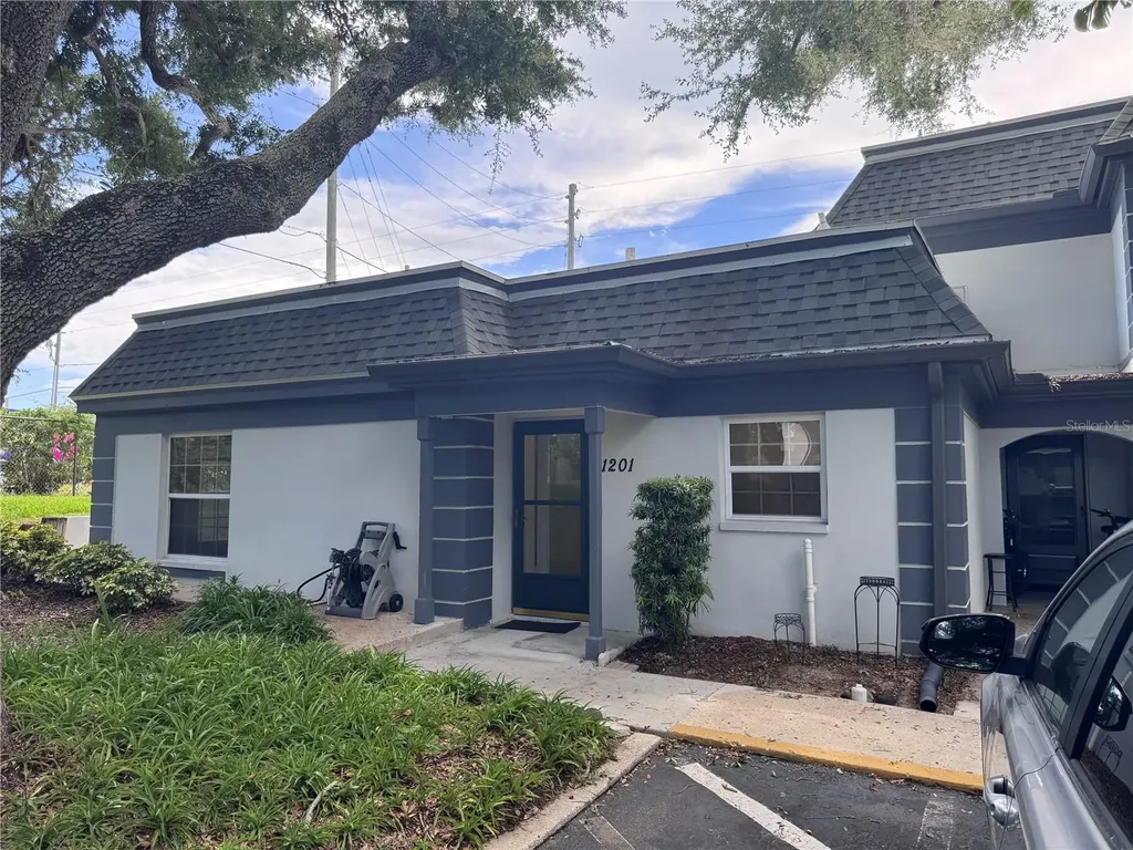 1201 N Mcmullen Booth Road Clearwater FL 33759