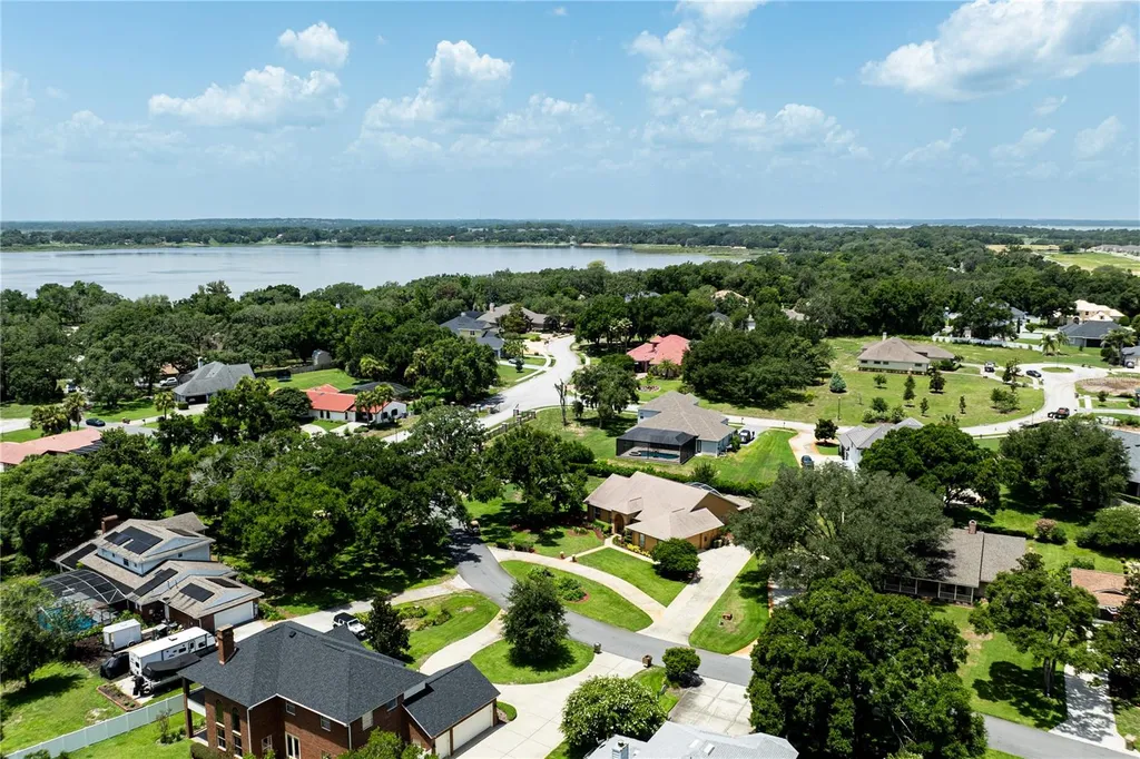 34021 Park Lane Leesburg FL 34788