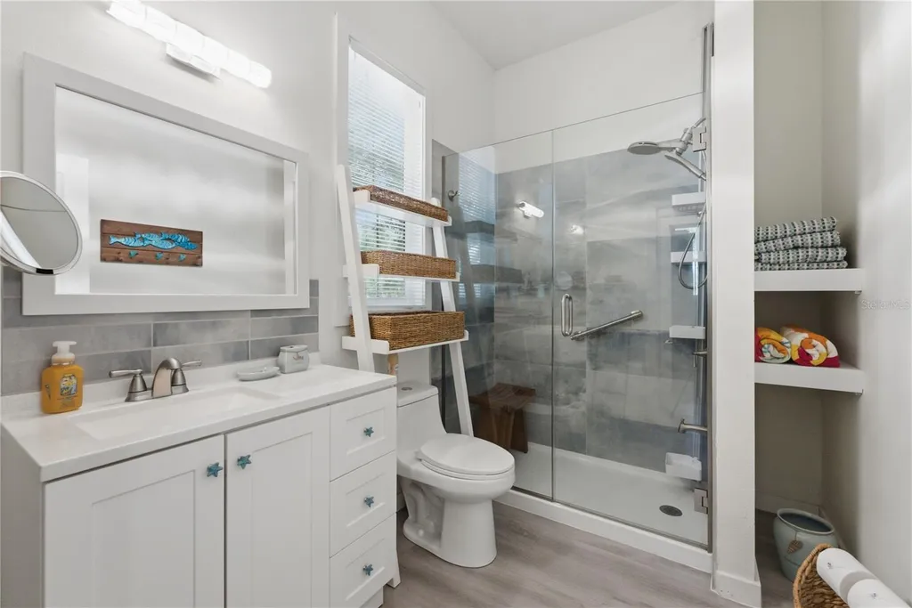 559 18th Street E Bradenton FL 34208