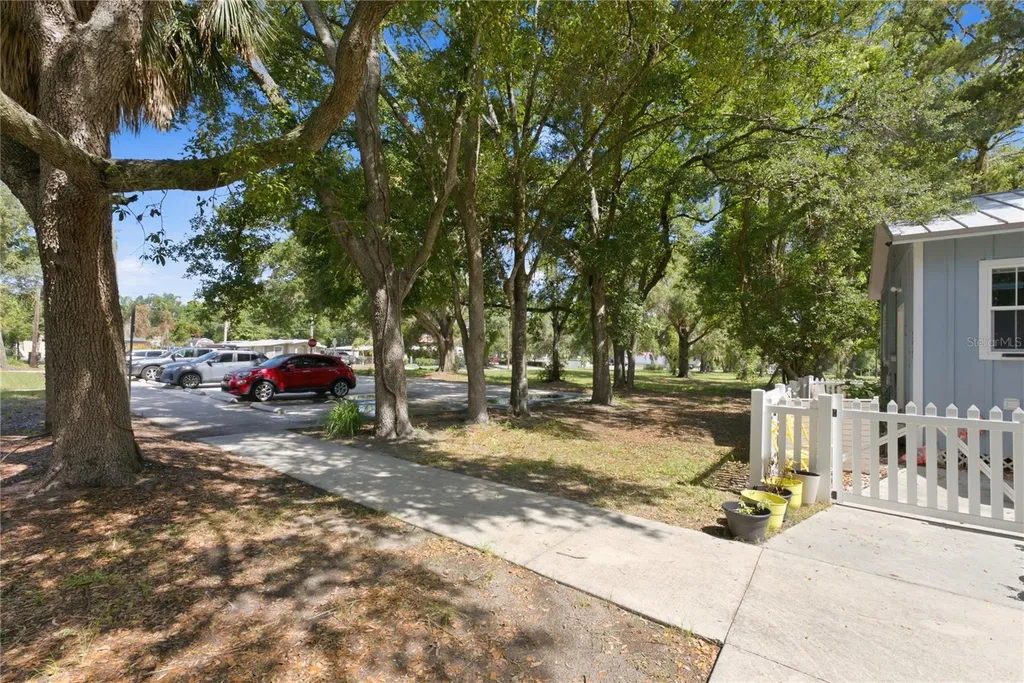 559 18th Street E Bradenton FL 34208
