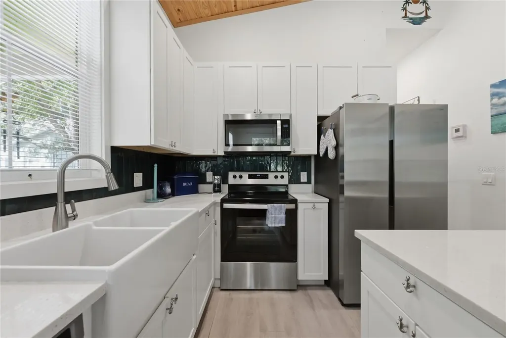 559 18th Street E Bradenton FL 34208