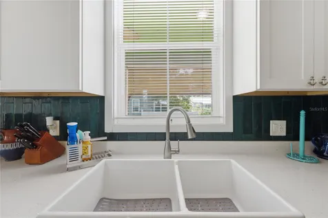 559 18th Street E Bradenton FL 34208