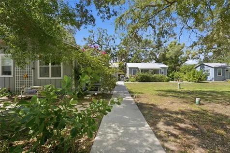 559 18th Street E Bradenton FL 34208