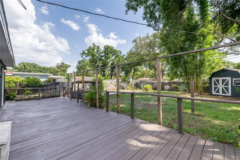 1010 W Berry Avenue Tampa FL 33603
