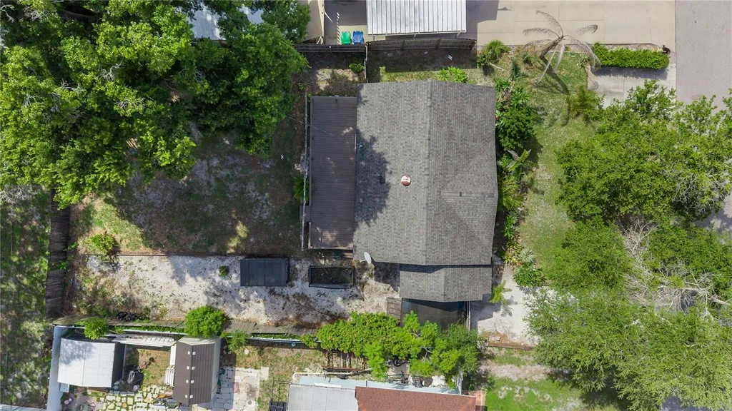 1010 W Berry Avenue Tampa FL 33603