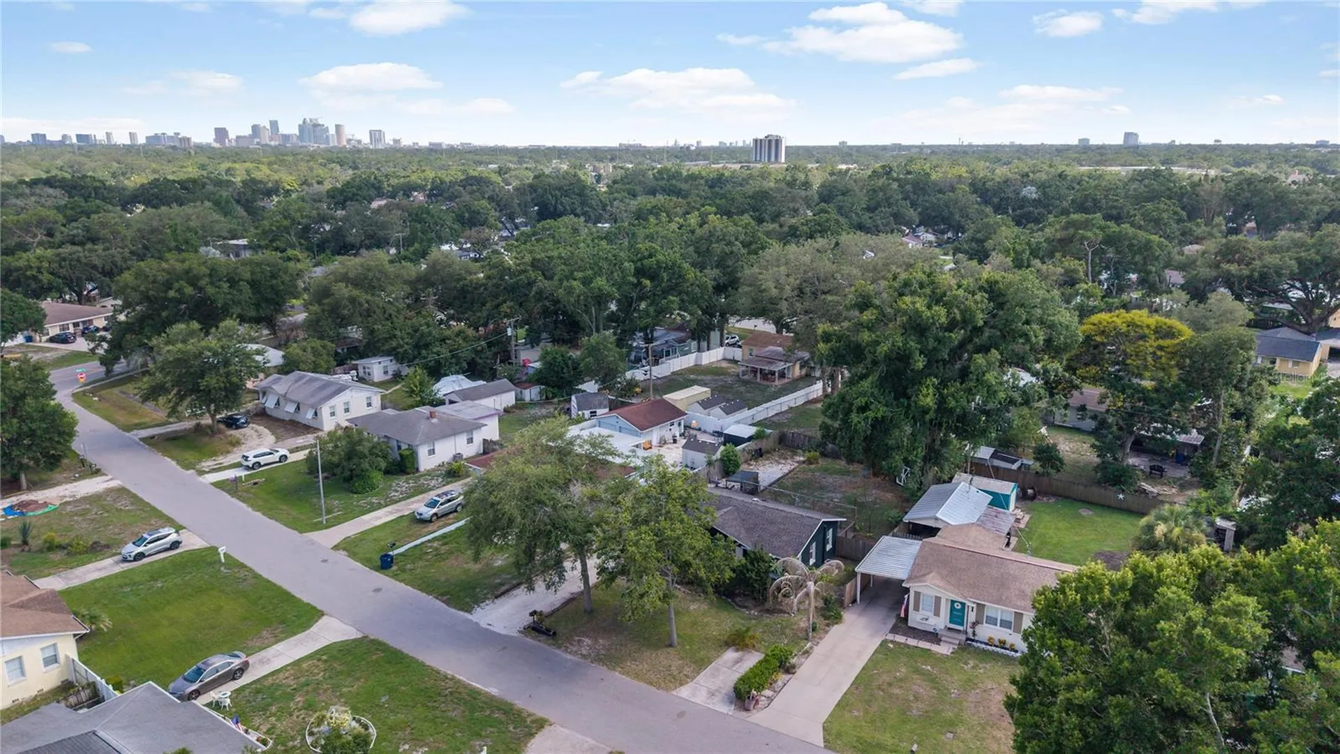1010 W Berry Avenue Tampa FL 33603