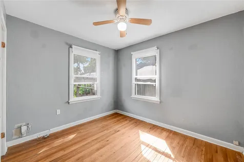 1010 W Berry Avenue Tampa FL 33603