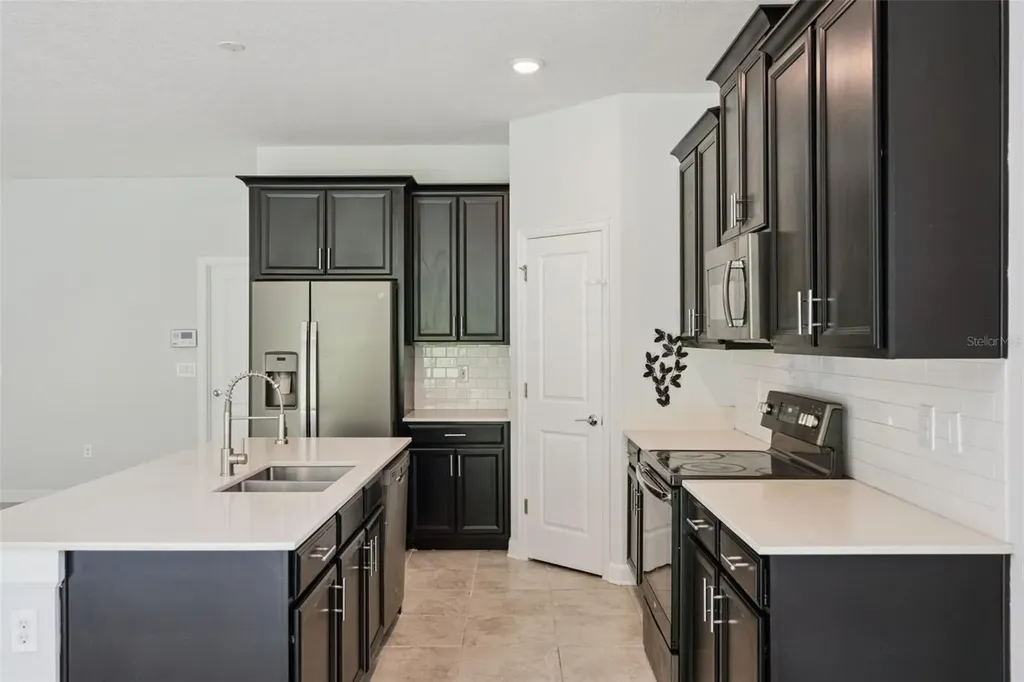 2369 Crescent Moon Street Kissimmee FL 34746