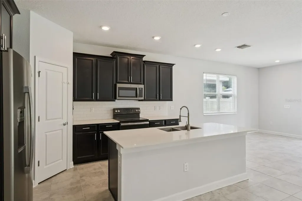 2369 Crescent Moon Street Kissimmee FL 34746
