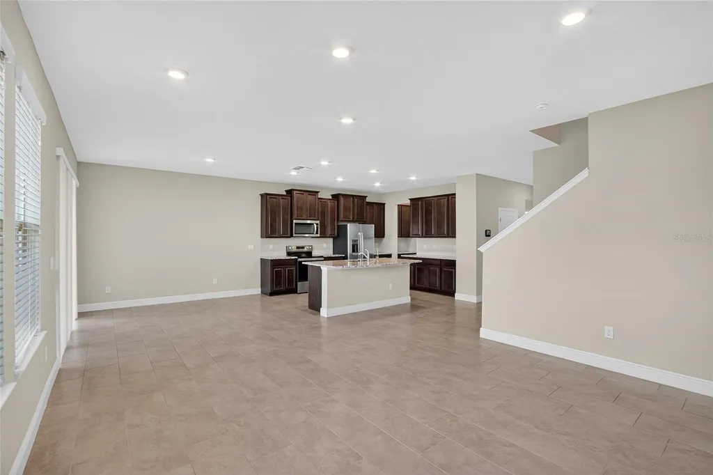 2546 Warren Acres Boulevard Wesley Chapel FL 33543