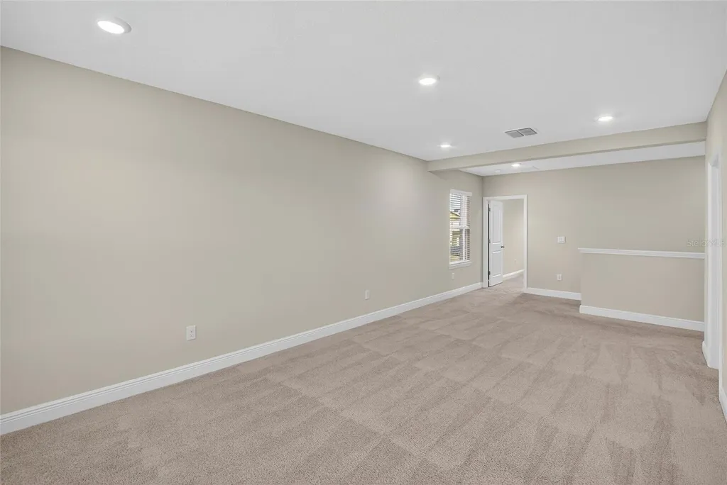 2546 Warren Acres Boulevard Wesley Chapel FL 33543