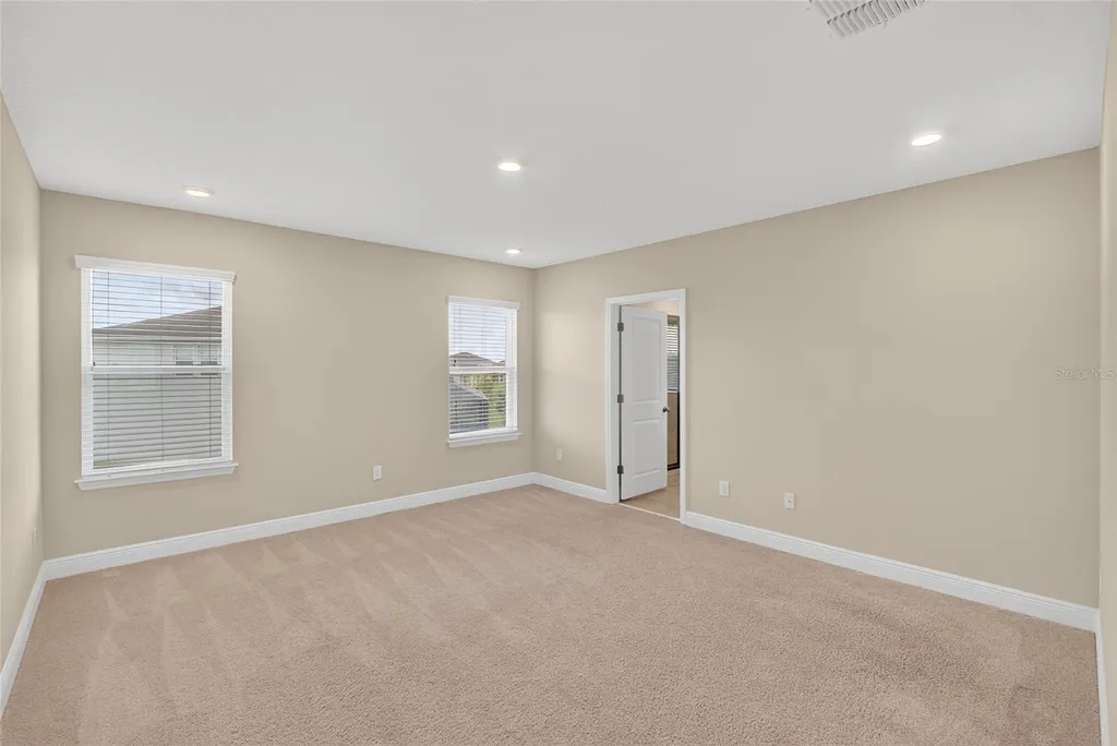 2546 Warren Acres Boulevard Wesley Chapel FL 33543