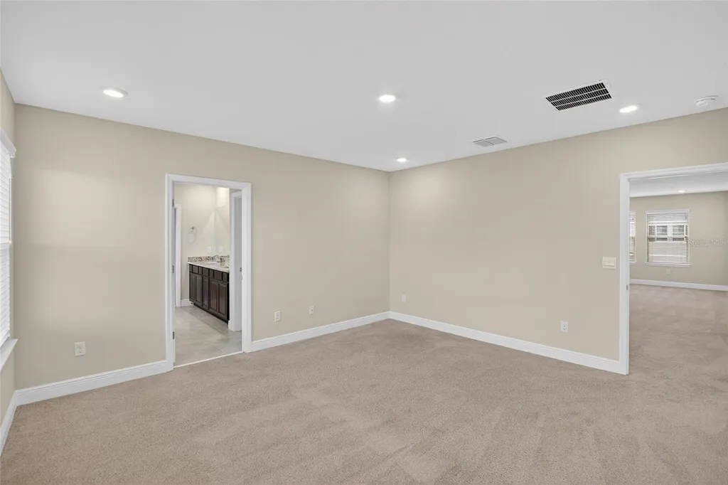 2546 Warren Acres Boulevard Wesley Chapel FL 33543