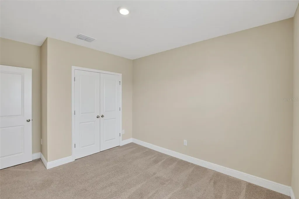 2546 Warren Acres Boulevard Wesley Chapel FL 33543
