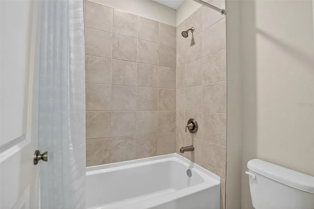 2546 Warren Acres Boulevard Wesley Chapel FL 33543