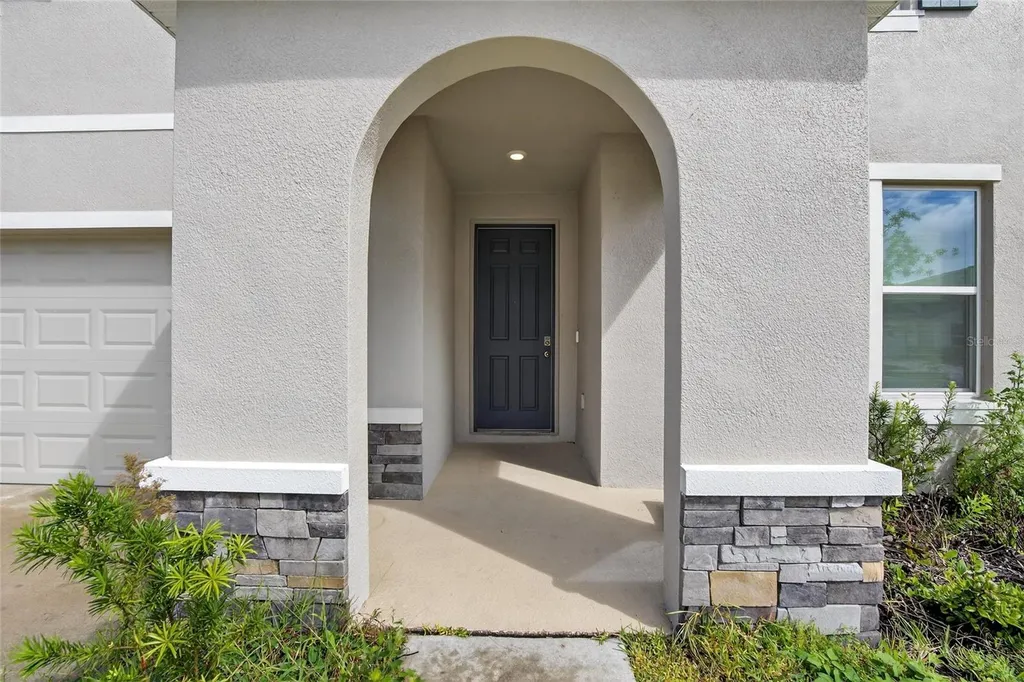 2546 Warren Acres Boulevard Wesley Chapel FL 33543