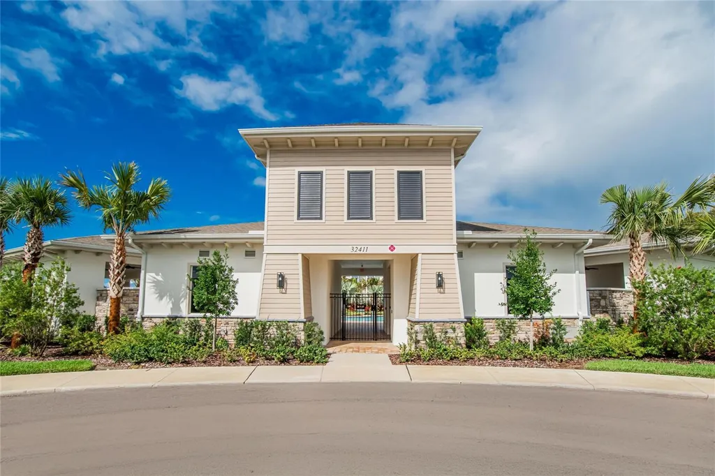 2546 Warren Acres Boulevard Wesley Chapel FL 33543
